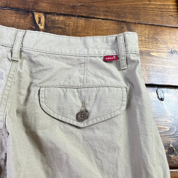 Levi’s Cargo Shorts men’s size 30 (measures 32) beige utility pockets outdoors - Picture 3 of 11